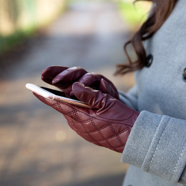 The Best Touchscreen Gloves for Winter