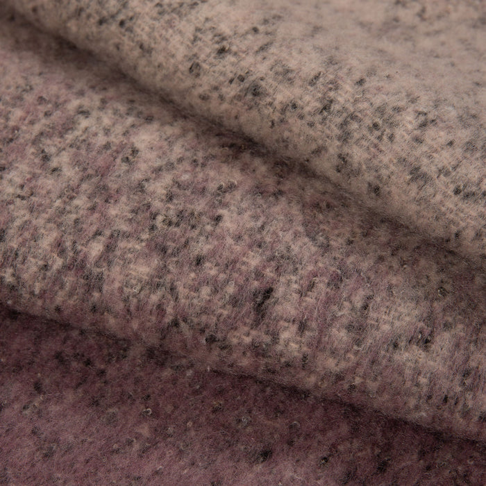 Women's Mauve Reversible Ombre Blanket Scarf Closeup