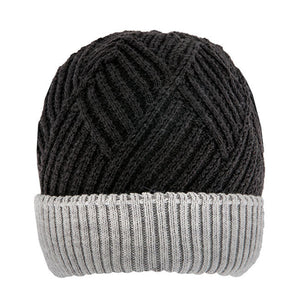 Women’s Patchwork Cable Knit Beanie Hat